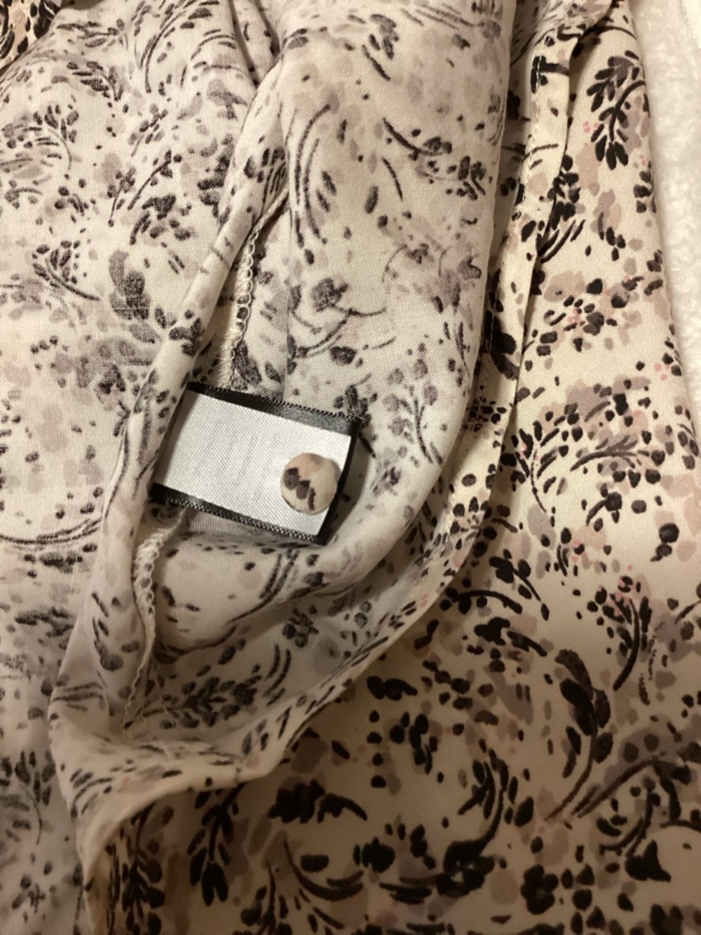 torrid Cream and Black Floral Halter style Maxi Dress, size 1 (14/16) NWT - Picture 10 of 10